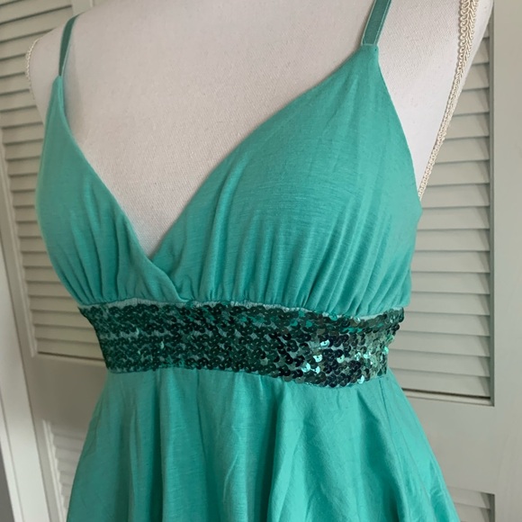 Necessary Objects Soft Green Stretch Sequin Waistband Tank Top Women’s Size M - Picture 3 of 5